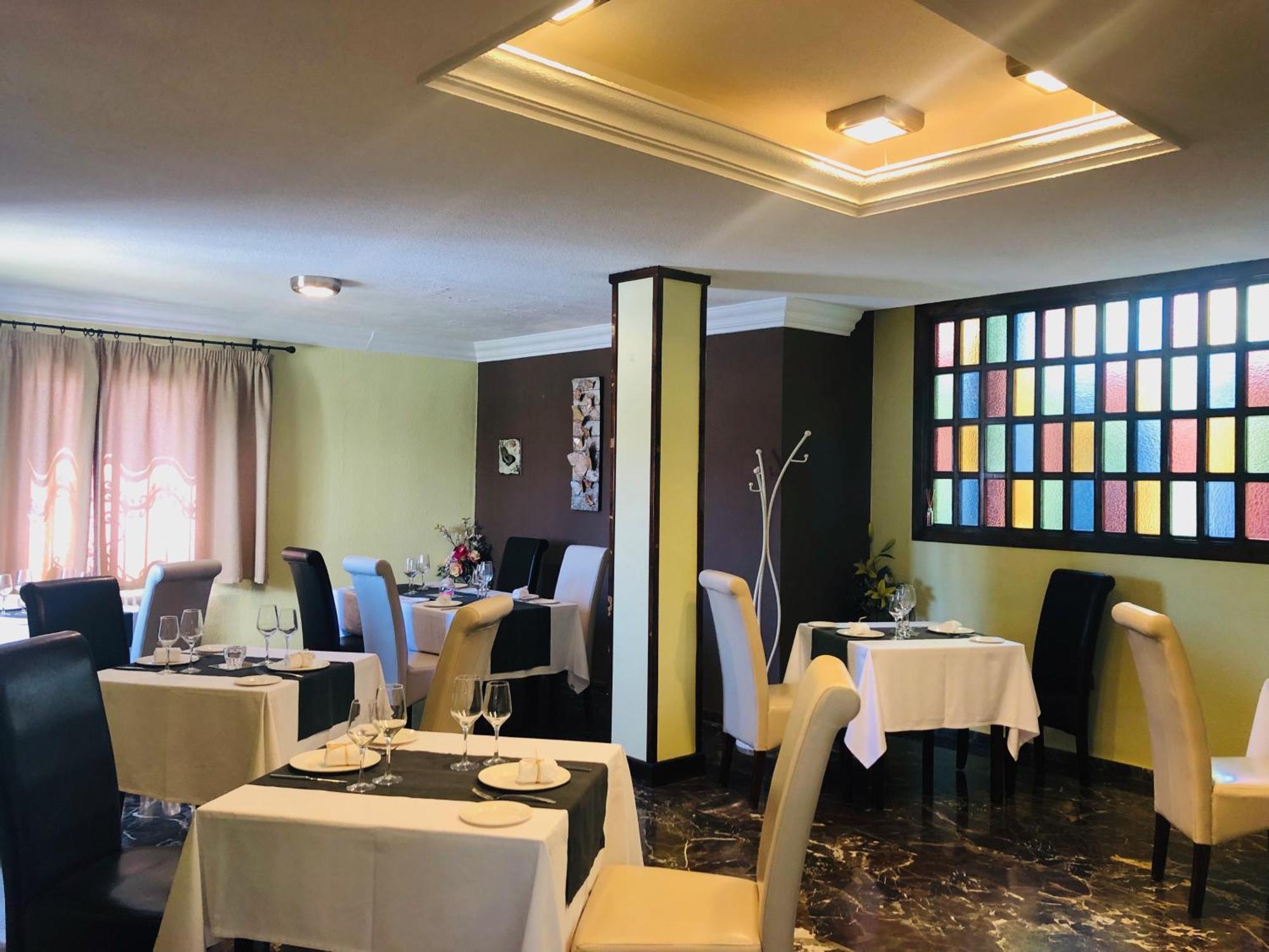 Hotel Puerta Nazari Orgiva Bagian luar foto