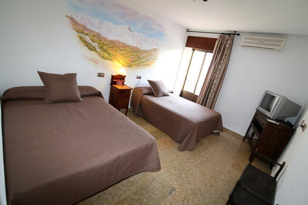 Hotel Puerta Nazari Orgiva Bagian luar foto