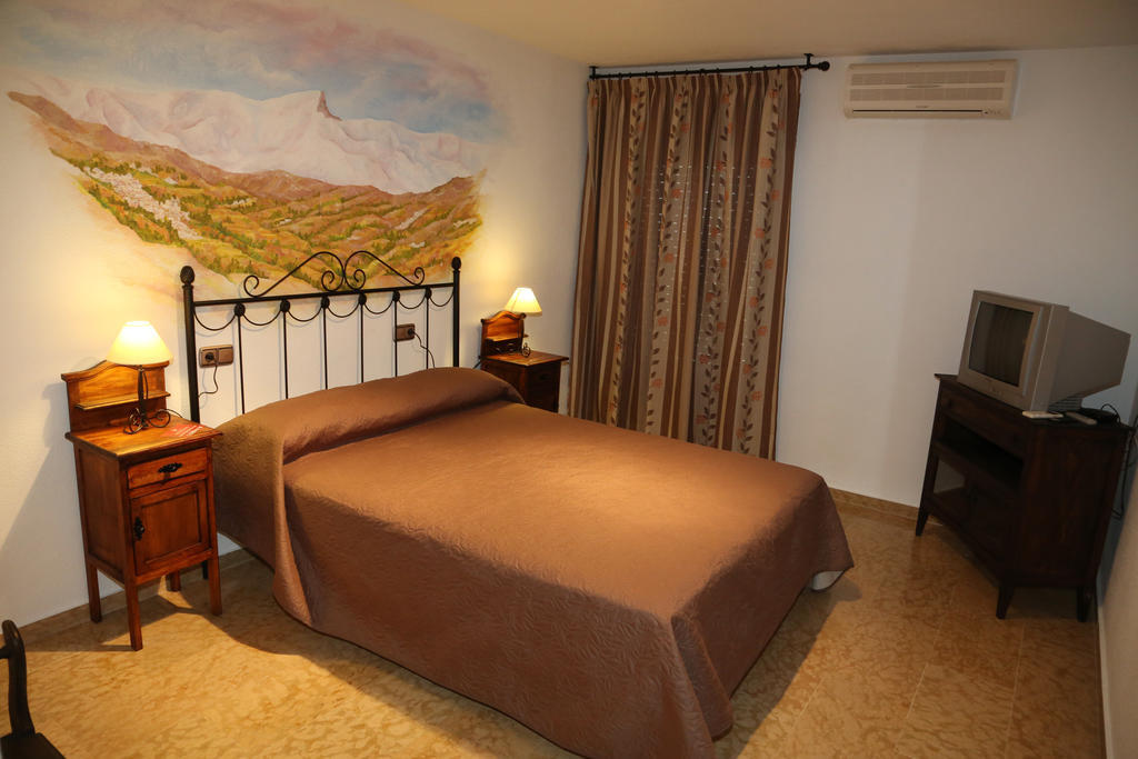 Hotel Puerta Nazari Orgiva Bagian luar foto