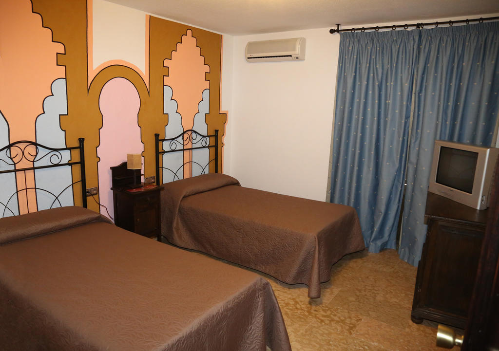 Hotel Puerta Nazari Orgiva Bagian luar foto